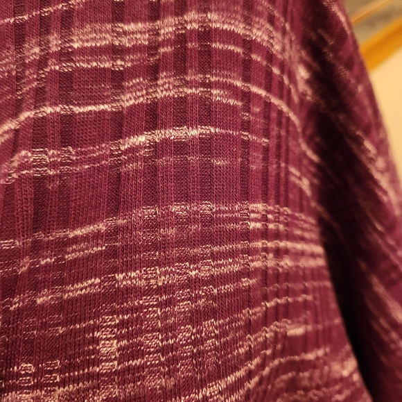 LuLaRoe Shirley - Picture 3 of 5